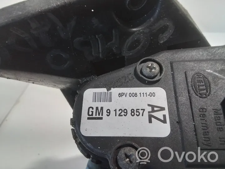 Opel Corsa C Pedał gazu / przyspieszenia 9129857