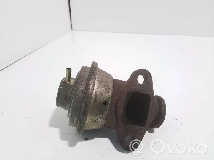 Volvo S40, V40 Soupape vanne EGR 7700101759