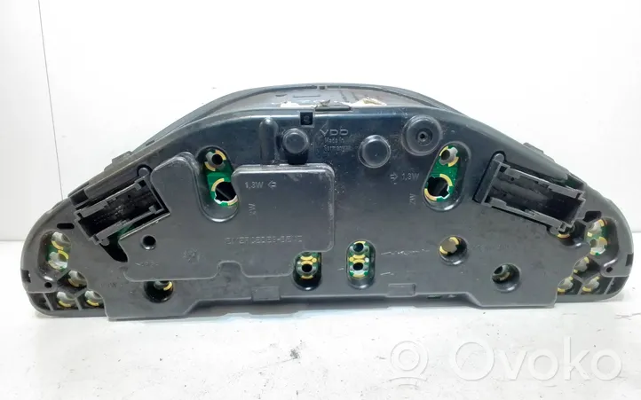 Mercedes-Benz E W211 Compteur de vitesse tableau de bord 87001357