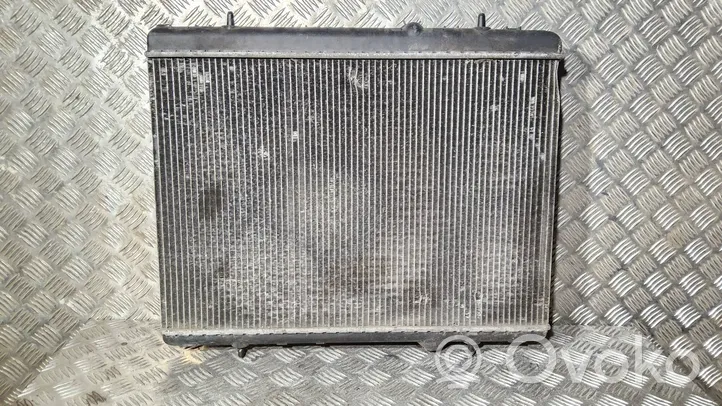 Peugeot 407 Radiateur de refroidissement 