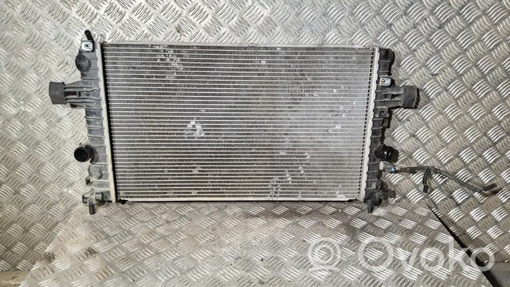 Opel Astra H Coolant radiator 13170110