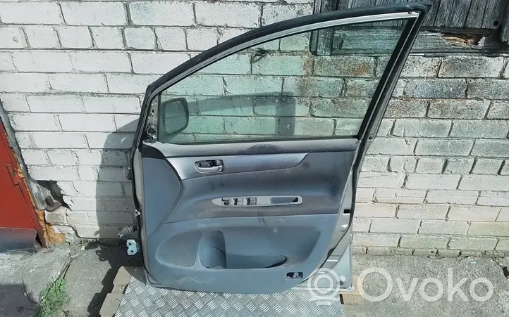 Toyota Avensis Verso Priekinės durys 