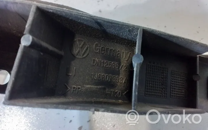 Volkswagen Golf IV Support de pare-chocs arrière 1J6807393A
