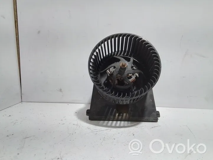 Volkswagen Golf IV Mazā radiatora ventilators 1J2819021B