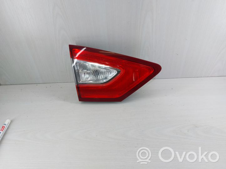 Ford Fusion II Tailgate rear/tail lights F00HTF405500