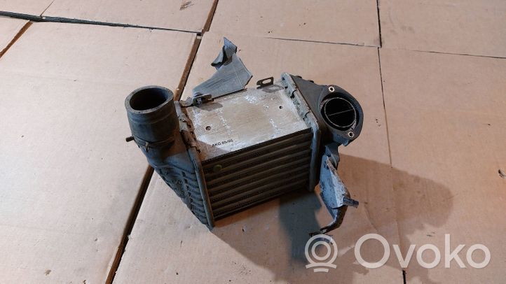 Volkswagen Golf III Intercooler radiator 1H0145805B