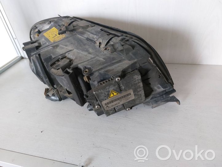 Audi A8 S8 D2 4D Phare frontale 4D0941003BD