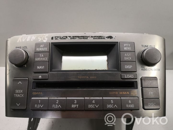 Toyota Avensis T250 Unité principale radio / CD / DVD / GPS 