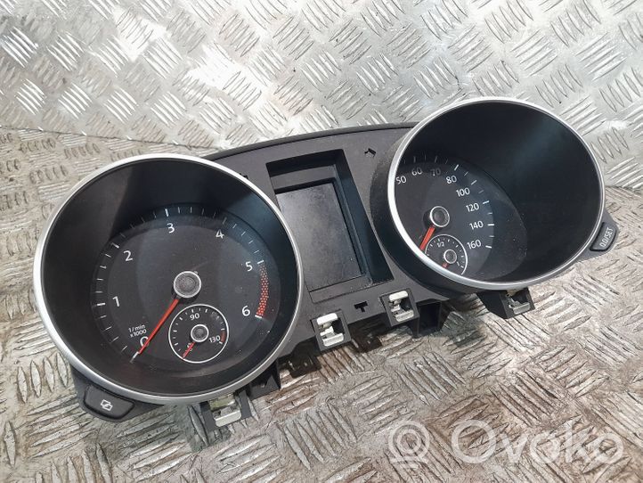 Volkswagen Golf VI Compteur de vitesse tableau de bord 5K0920970N