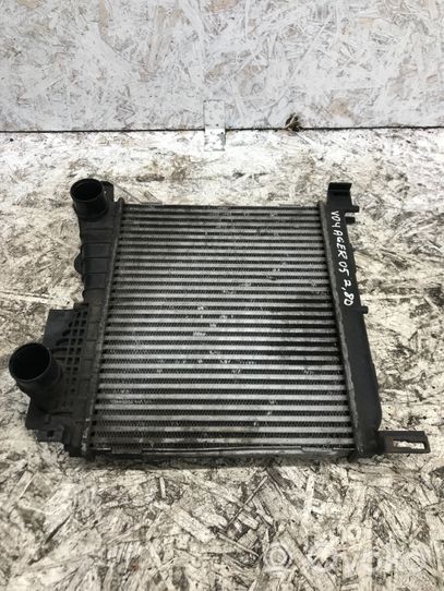 Chrysler Voyager Chłodnica powietrza doładowującego / Intercooler 878004U