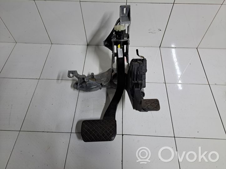 Audi A6 S6 C6 4F Assemblage pédale 4F172117A