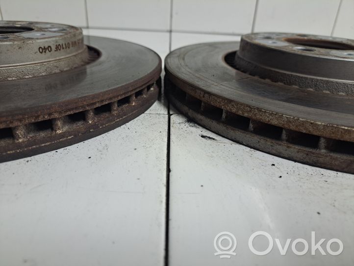 Volvo XC70 Front brake disc 