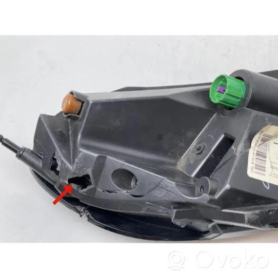 Jeep Cherokee Faro delantero/faro principal 68157105AT