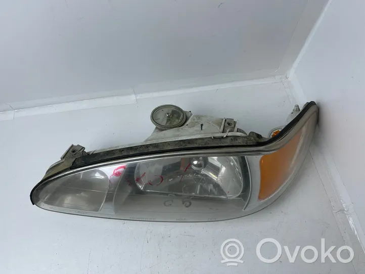 Ford Escort Headlight/headlamp F7C613006A