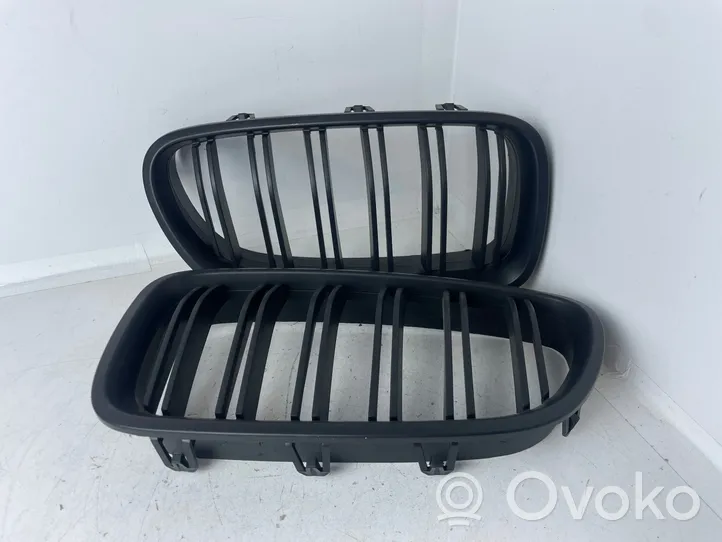 BMW 5 F10 F11 Grille calandre supérieure de pare-chocs avant 