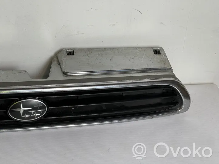 Subaru Legacy Grille calandre supérieure de pare-chocs avant Chrome