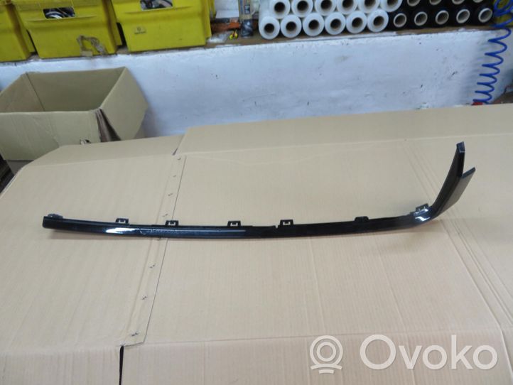 BMW M4 G82 G83 Modanatura della barra di rivestimento del paraurti anteriore 8076447