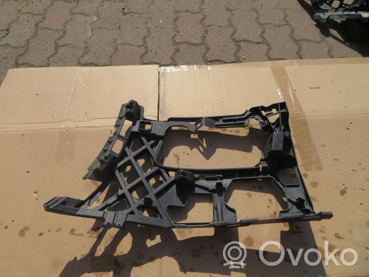 Volkswagen Golf VIII Staffa di rinforzo montaggio del paraurti anteriore 5G0807724D