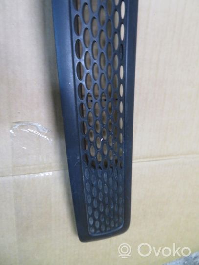 Mercedes-Benz Sprinter W901 W902 W903 W904 Bonnet/hood grill A9018300718