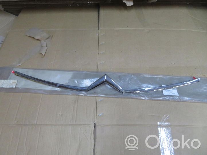 Citroen C4 I Front bumper upper radiator grill 