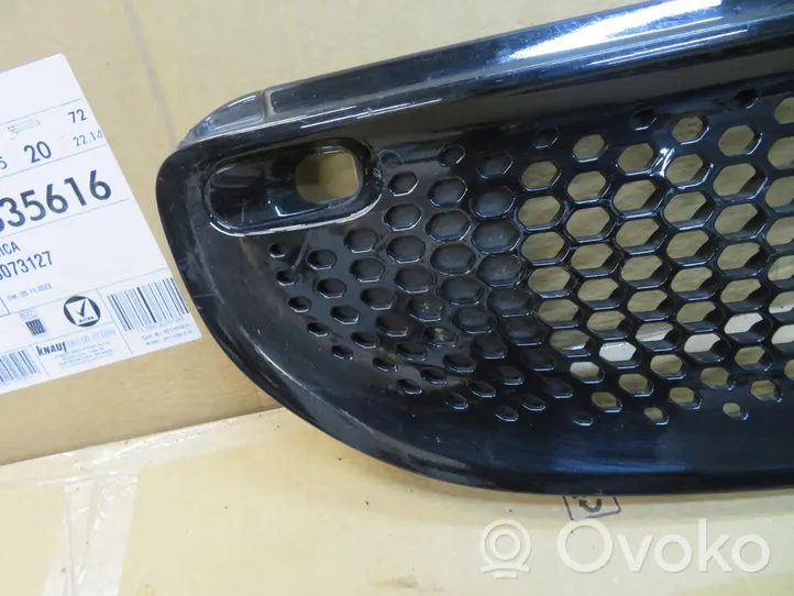 Smart ForTwo II Grille de calandre avant 