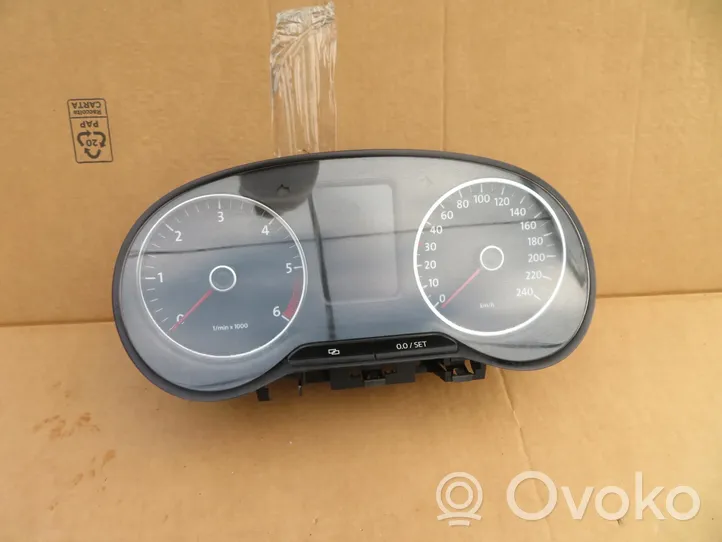 Volkswagen Polo V 6R Speedometer (instrument cluster) 6R0920861H