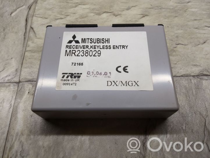 Mitsubishi Carisma Muut ohjainlaitteet/moduulit MR238029