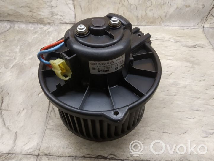 Mitsubishi Carisma Ventola riscaldamento/ventilatore abitacolo 0130111191