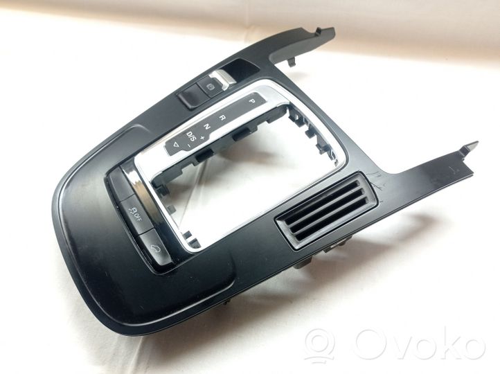 Audi Q5 SQ5 Rivestimento in plastica cornice della leva del cambio 8K0864261D