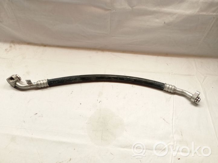 Audi A4 S4 B9 Tubo flessibile aria condizionata (A/C) 8W0816743D