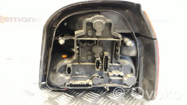 Volkswagen Golf III Luci posteriori 1H6945111A