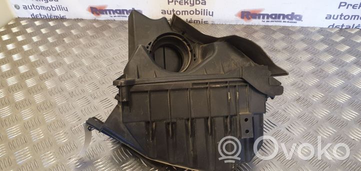 Audi A4 S4 B7 8E 8H Scatola del filtro dell’aria 03G133835C