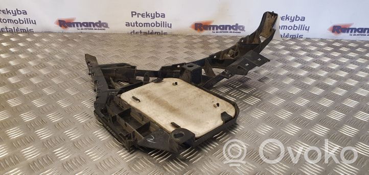 Mercedes-Benz ML W166 Uchwyt / Mocowanie zderzaka tylnego A1668851121