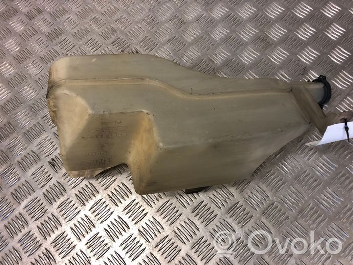 Iveco Daily 30.8 - 9 Réservoir de liquide lave-glace 500336393