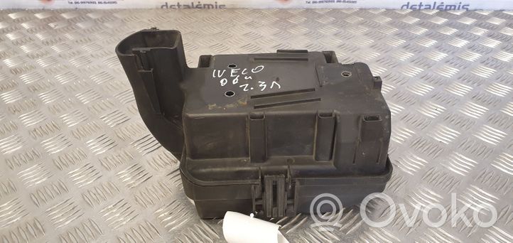 Iveco Daily 35 - 40.10 Fuse box set 69500825