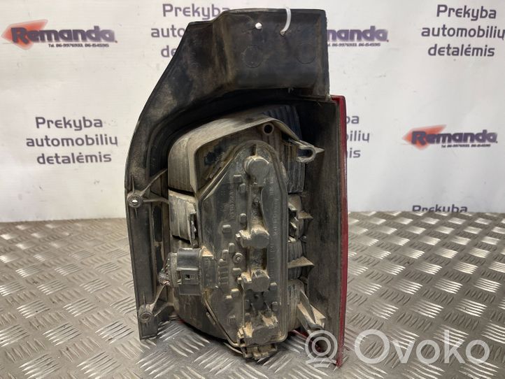 Volkswagen Transporter - Caravelle T5 Luci posteriori del portellone del bagagliaio 7H0945257A