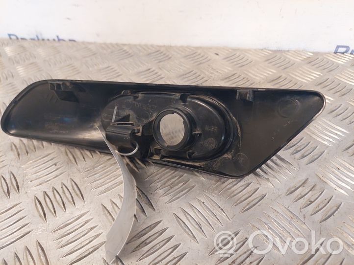 Iveco Daily 45 - 49.10 Front fender indicator light 500322577
