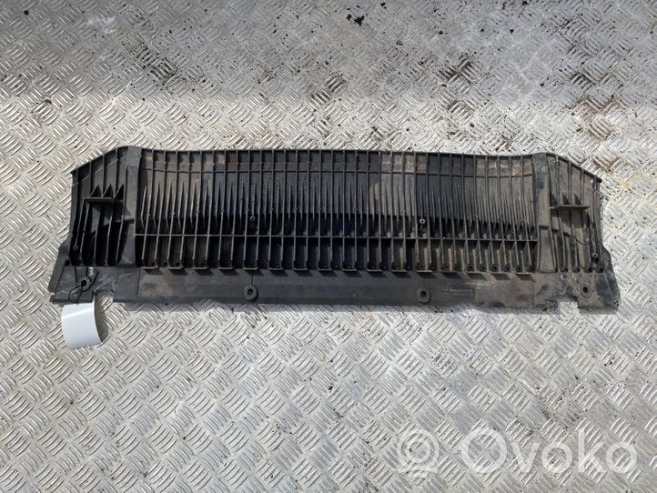 Audi A5 8T 8F Variklio dugno apsauga 8T0807611A