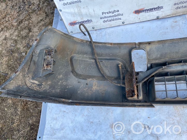 Iveco Daily 30.8 - 9 Front bumper 