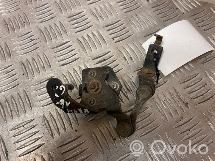 Toyota RAV 4 (XA40) Sensore di livello faro/fanale A1437552