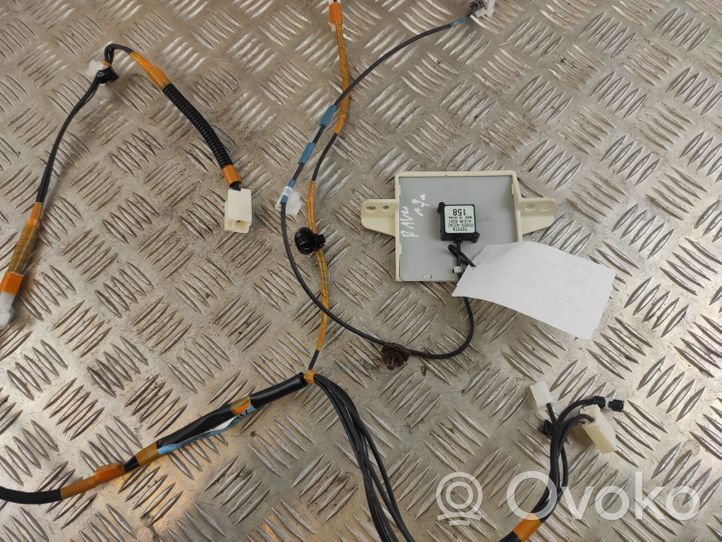 Toyota RAV 4 (XA40) Antena GPS 8686042042