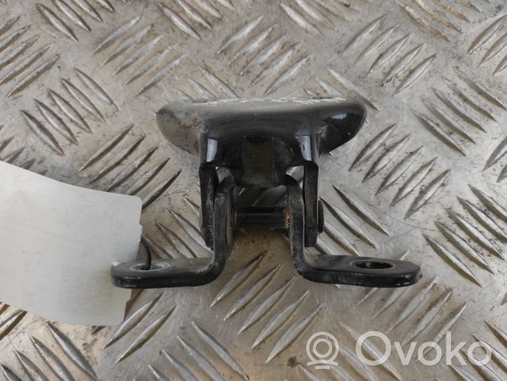 Toyota RAV 4 (XA40) Cerniera inferiore della portiera anteriore A046694