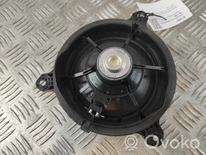 Toyota RAV 4 (XA50) Enceinte de porte arrière 861601A210