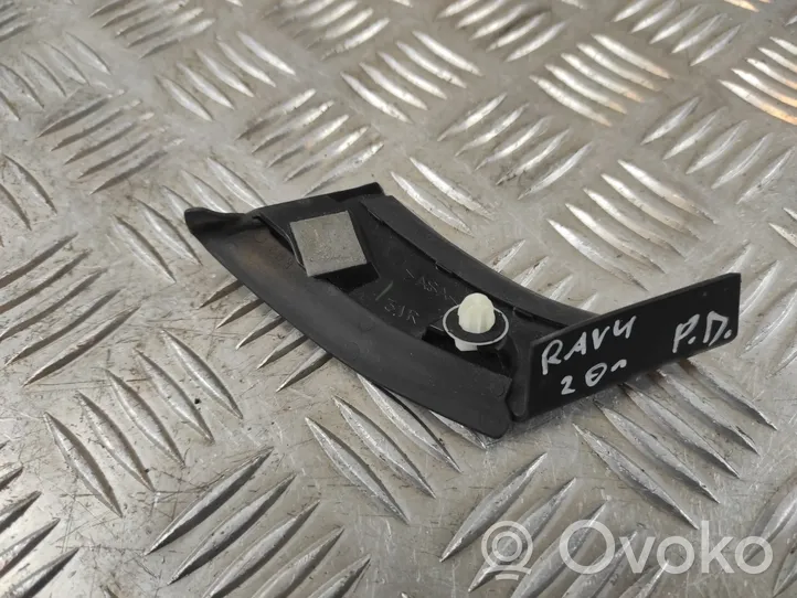 Toyota RAV 4 (XA50) Rivestimento parabrezza 60117