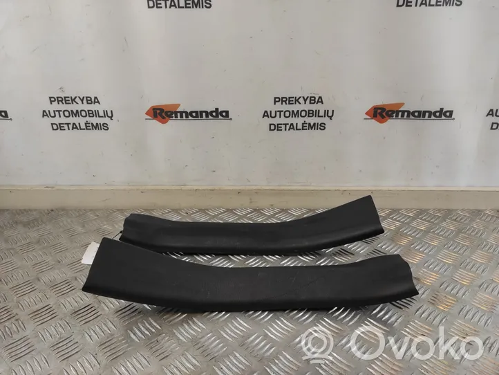 Toyota RAV 4 (XA50) Garniture de marche-pieds arrière 6791742110