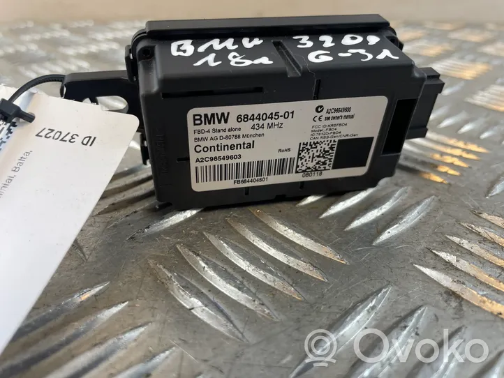 BMW 5 G30 G31 Centralina/modulo chiusura centralizzata portiere 6844045