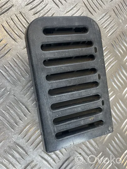 Iveco Daily 35 - 40.10 Grill / Wlot powietrza błotnika przedniego 504066633