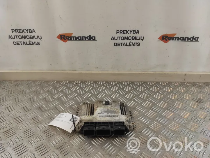 Renault Master II Sterownik / Moduł ECU 0281011940