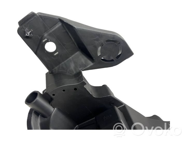 Peugeot 208 Lampa przednia 9833036380