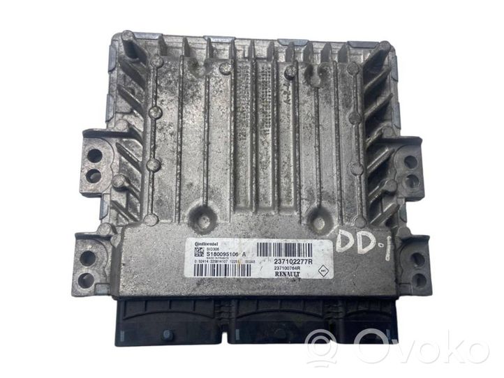 Dacia Duster Calculateur moteur ECU 237102277R